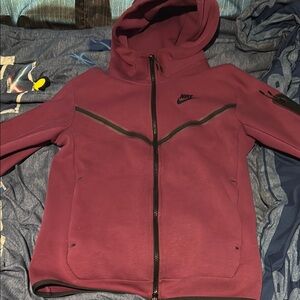 Nike Tech Purple Utility